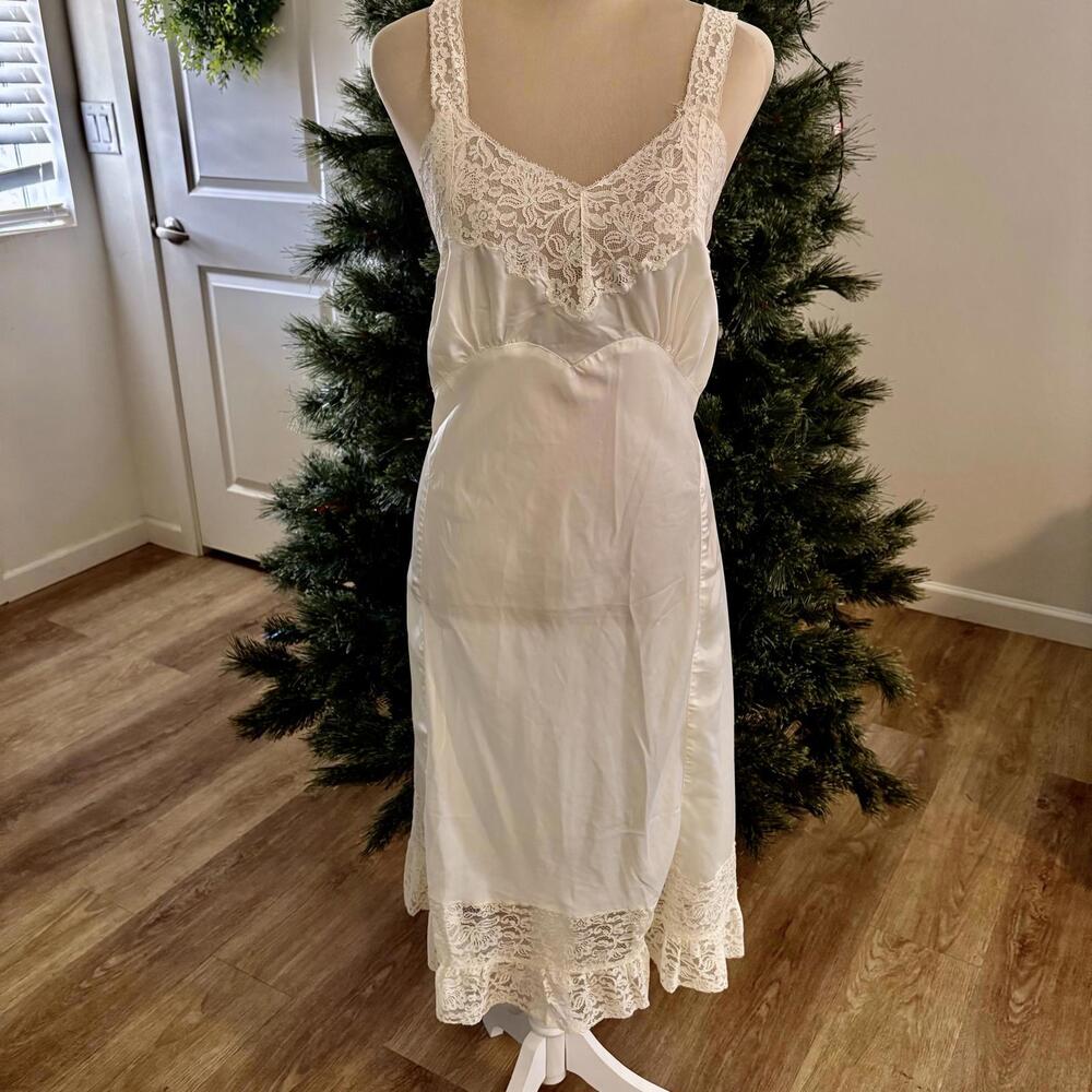 Vintage 1950's Miss Swank Satin Supreme Lace Nightie Midi M